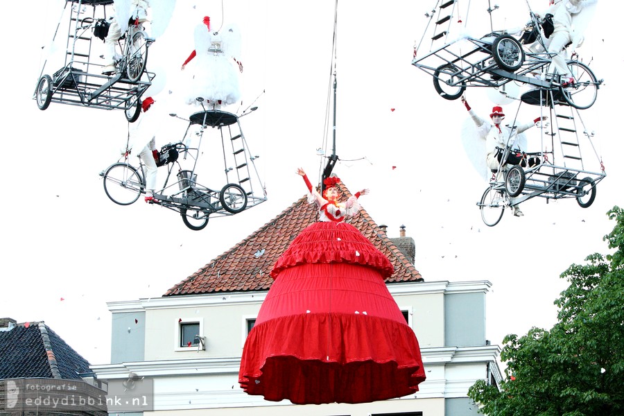 2012-07-06 Theater Tol - Fietsen in de Hemel (Deventer Op Stelten) 011